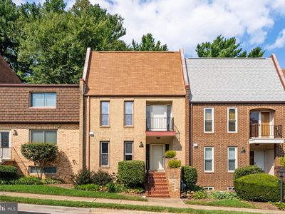 1722 Cy Ct