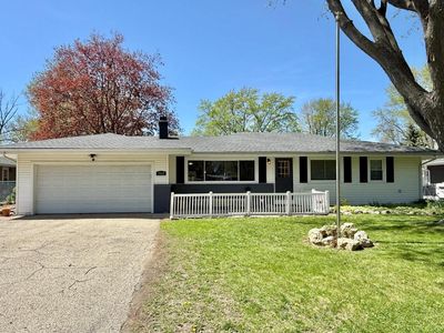 2512 Sunshine Lane