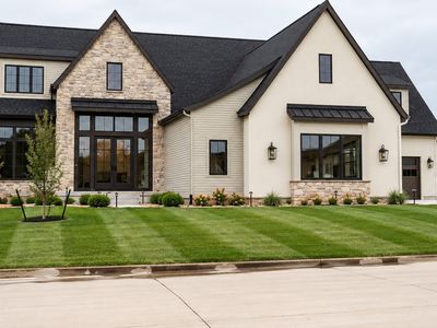 18270 Valleyview Cir