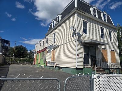 158 Austin St