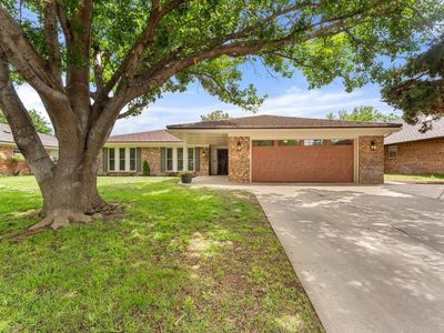 6509 Oakhurst Dr