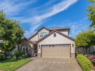 Property at 725 SE Saint Andrews Ln, Dallas, OR