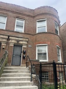 6342 S Vernon Ave