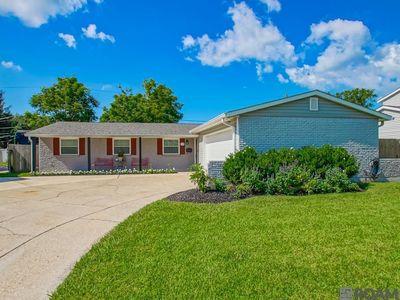 404 Belle Chase Dr
