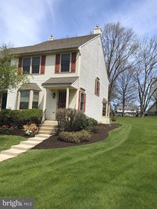 947 Dogwood Ct