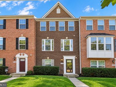 Property at 1122 Oakwood St, Fredericksburg, VA