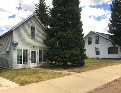 33 Moffat Avenue
