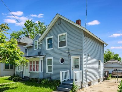 955 Superior St