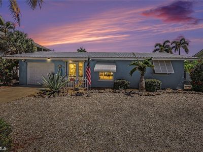3608 Rita Ln
