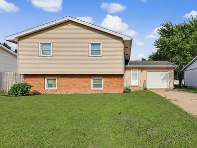 Property at 1300 N Motorola Dr, Pontiac, IL