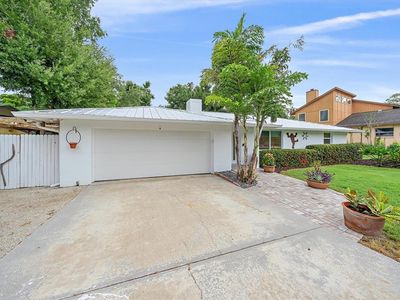 4271 Lago Way