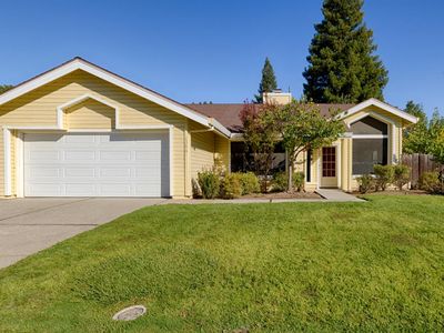 1396 Greenborough Dr