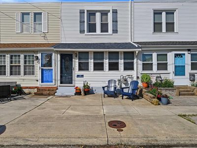 210 3rd St S