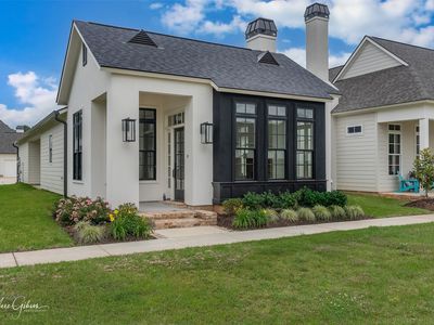 2232 Fairwoods Dr
