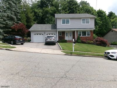 12 Wolfe Dr