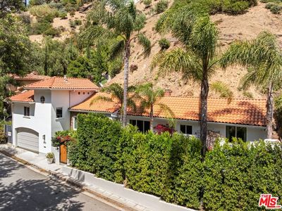 2130 Outpost Dr