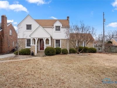 3806 Bowen Rd