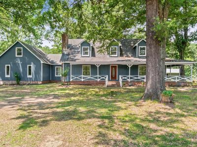 562 Lemay Trl