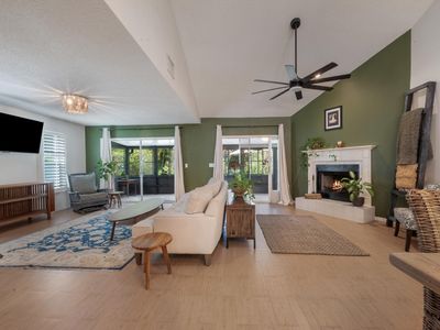 911 NE Sandalwood Place