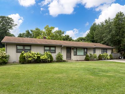 23W477 Burdette Ave