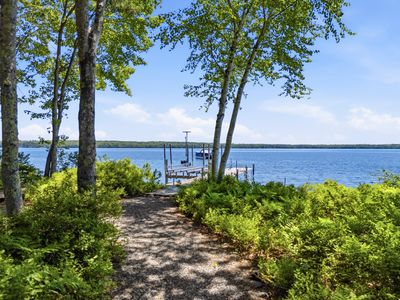 24 Emerald Point Drive