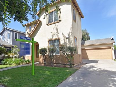 4225 Seranade Dr