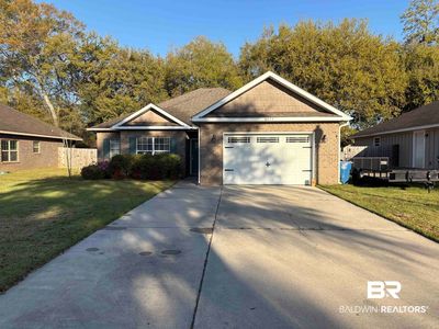6111 Albray Dr
