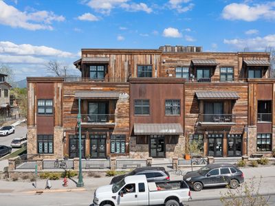 214 E 2nd St SUITE 301