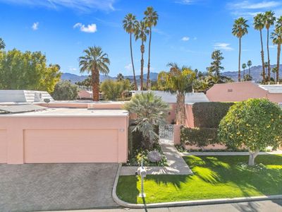 47115 El Menara Cir
