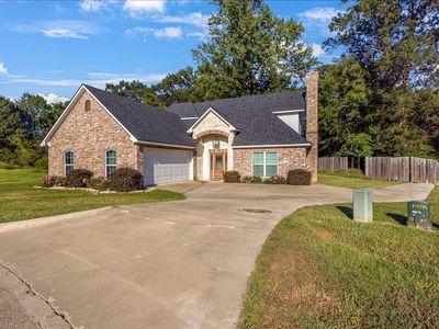 171 Stonegate Dr
