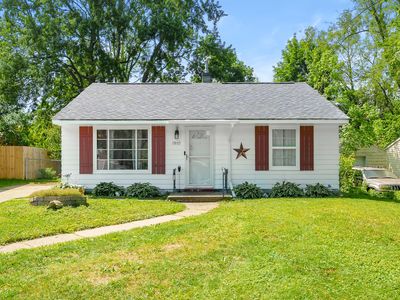 1910 Eckener Dr