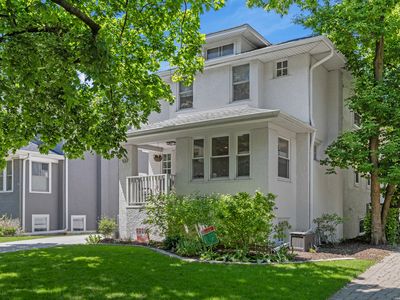 527 Woodbine Ave