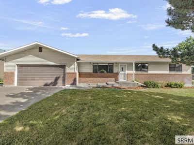 1971 E Alturas Cir