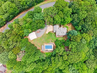 350 Lawrence Dr