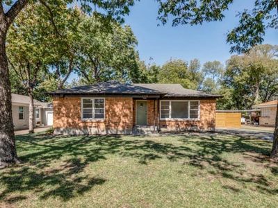 2433 Southwood Dr