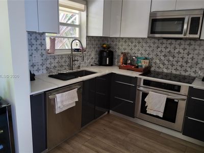 1535 Meridian Ave #6