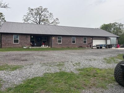 8105 N 428th Rd
