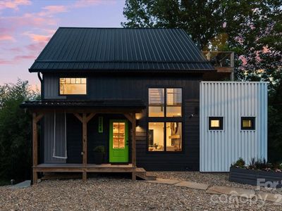224 Rosenwald Ln