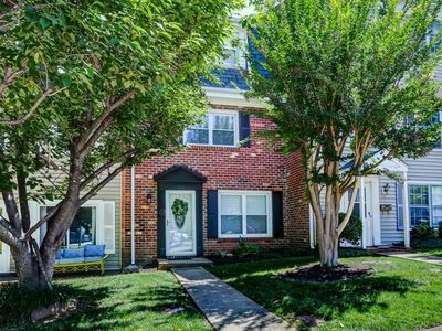 410 W Cadbury Dr