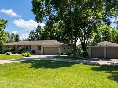 610 Woodland Dr