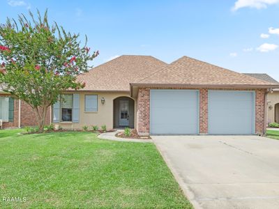 131 Onyx St