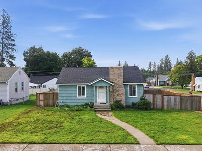 2527 W Lacrosse Ave