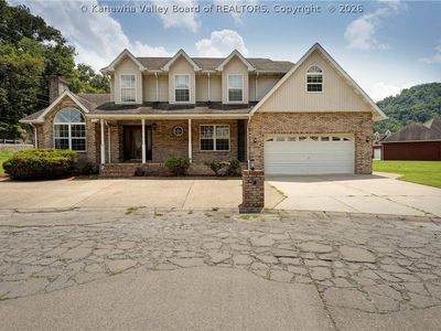 19 Golf Meadows Ln