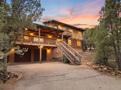Property at 9 El Gallo Rd, Cedar Crest, NM