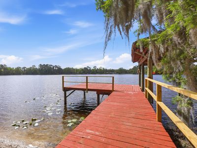 125 TWIN LAKE GROVE Drive