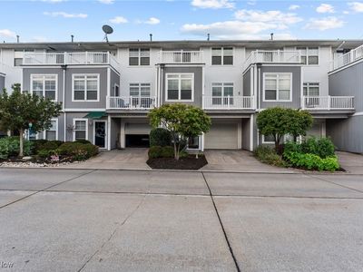 248 E Marina Pkwy