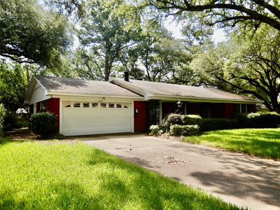 Property at 2049 River Rd, Shreveport, LA