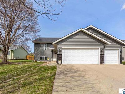 228 Inverness Dr