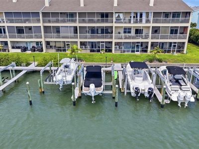 1109 Pinellas Bayway S APT 103