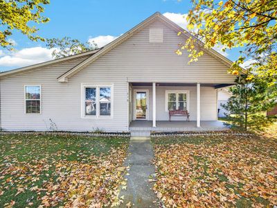 218 E Lake Ave